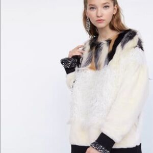 Zara Trafaluc Autumn-aWinter17-18 Faux Fur Winter Sweatshirt 😍